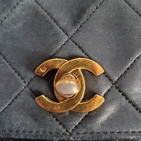 🌙Chanel Vintage Matelassé Bag - Picture 7 of 13